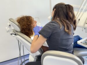 Ordinacijsko beljenje zuba u „Smile Time“ ordinaciji – osmeh koji traje